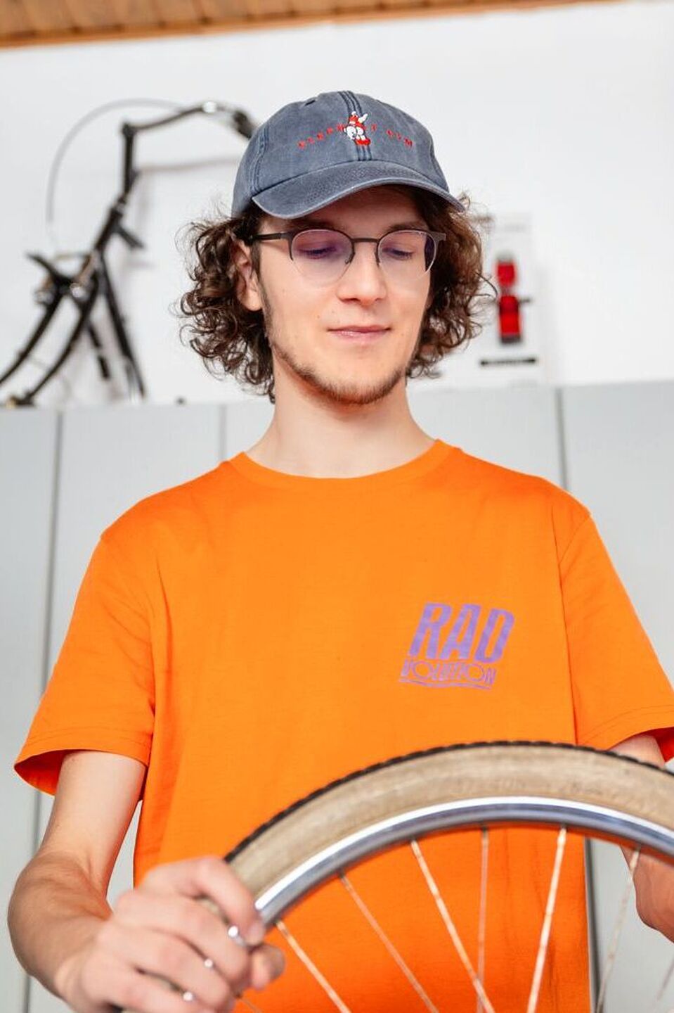 Elija König (22), Student, ist in der AG Junge Menschen aktiv Elija König (22), Student, ist in der AG Junge Menschen aktiv