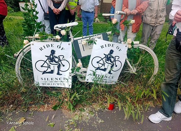 Ride of Silence am Geisterrad am Ruhrorter Kreisel 22.05.2025
