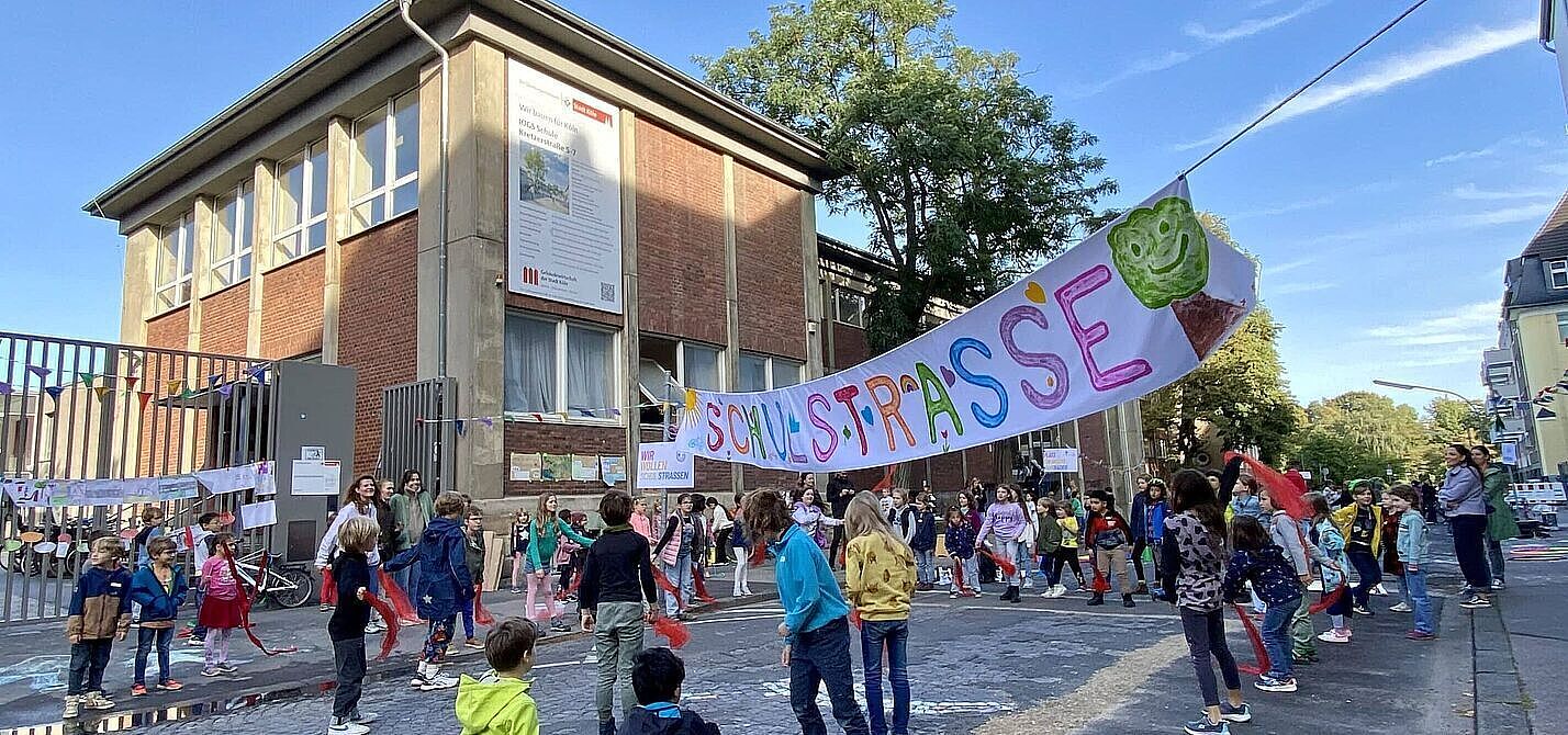 Schulstraßen: Anja Brange