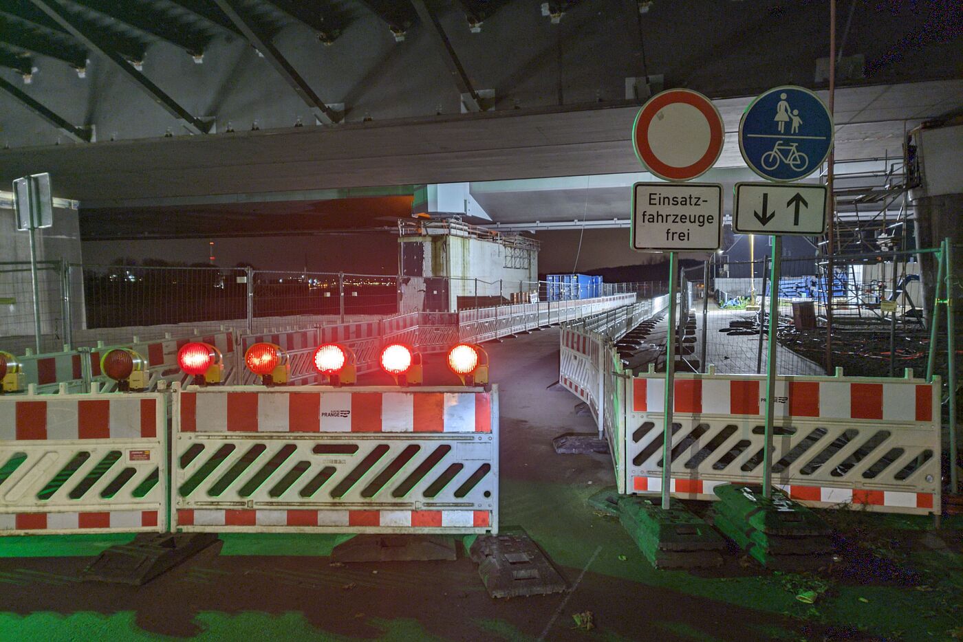 Radumleitung Rheinbruecke Essenberg Radumleitung Rheinbruecke Essenberg